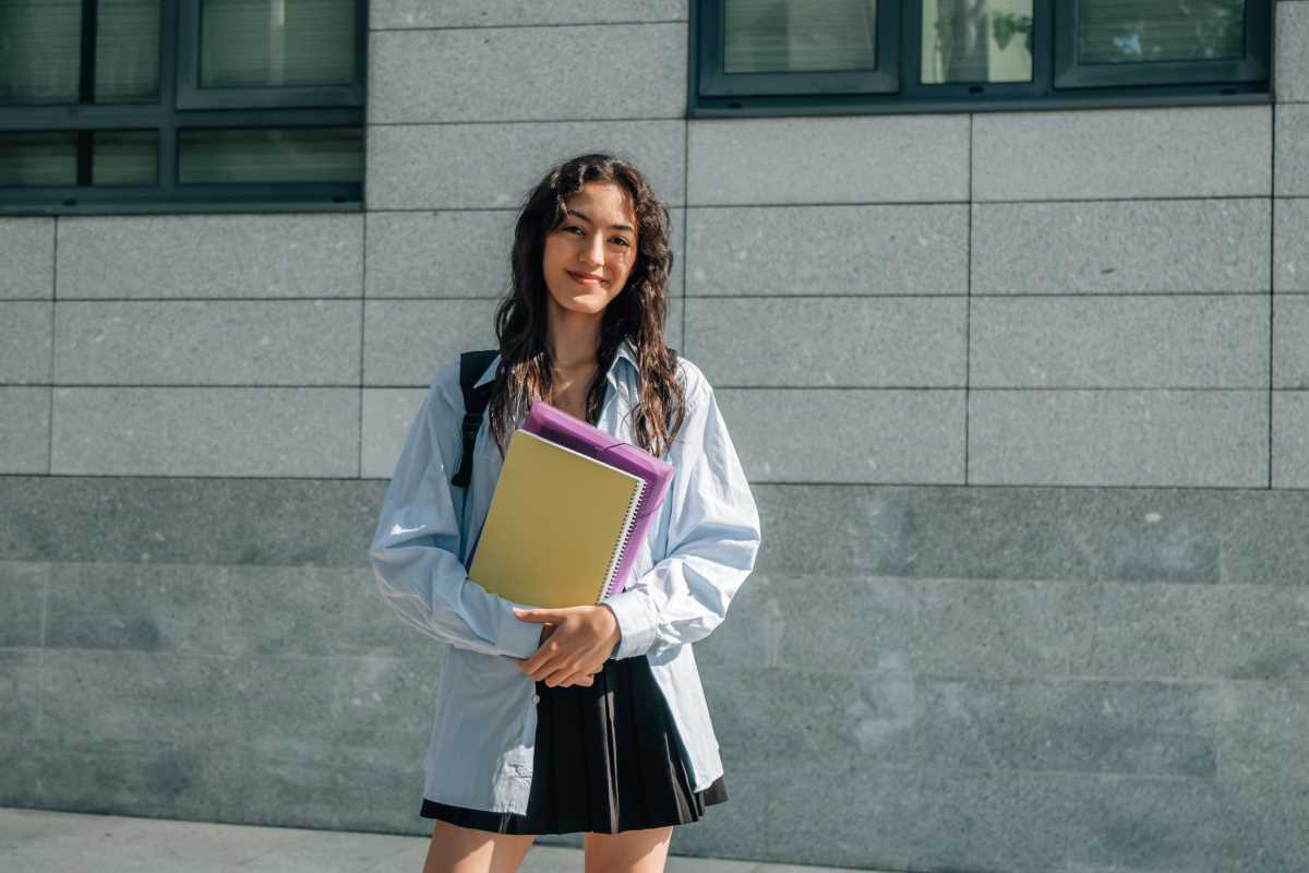 Benefits and Drawbacks of Study Abroad Programs